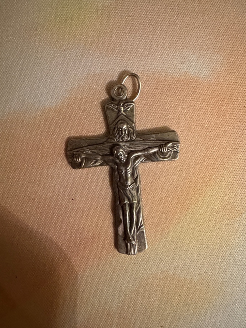 Vtg Antique-Style Crucifix Pendant in Silver Tone